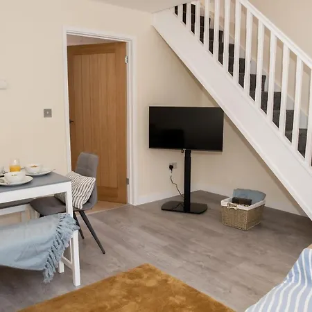 Lovely 2-Bedroom Seaside Retreat With Free Parking Great Yarmouth Exterior photo